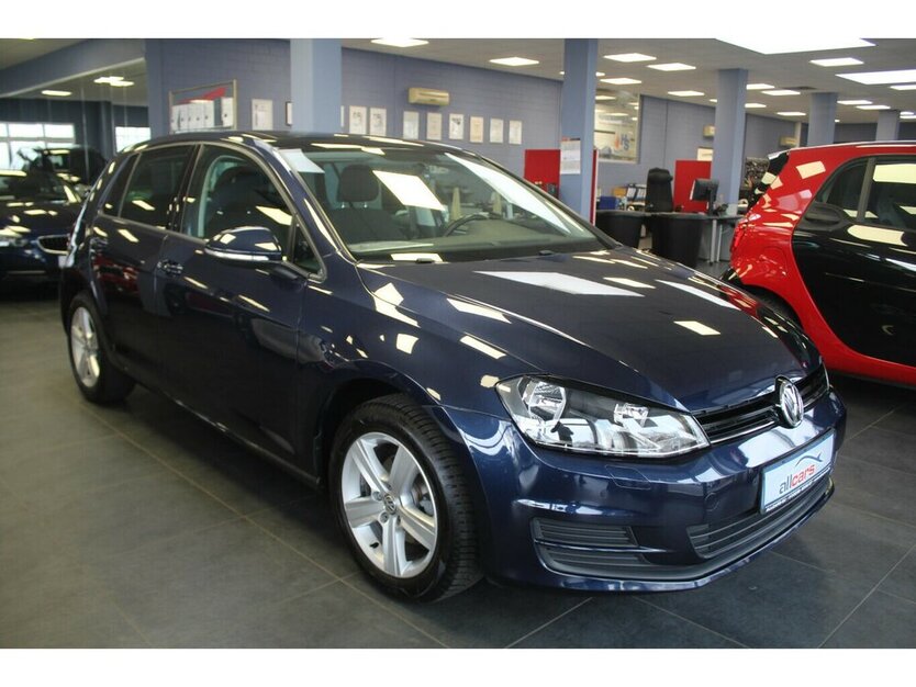 VW Golf 1.2 TSI BMT Comfortline Panorama 5-Türig 53.282 km 12.980 € Euskirchen 53881