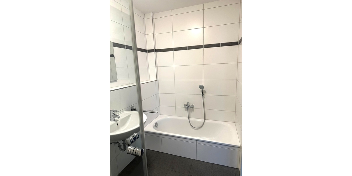 gemütliche Obergeschosswohnung mit großem Balkon! - Etagenwohnung Papenburg | Angebot:24427790