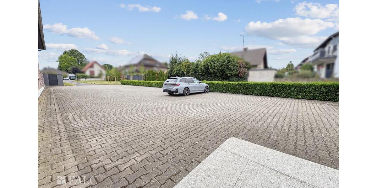 Moderne Büroeinheit in historischer Backsteinarchitektur zimmer