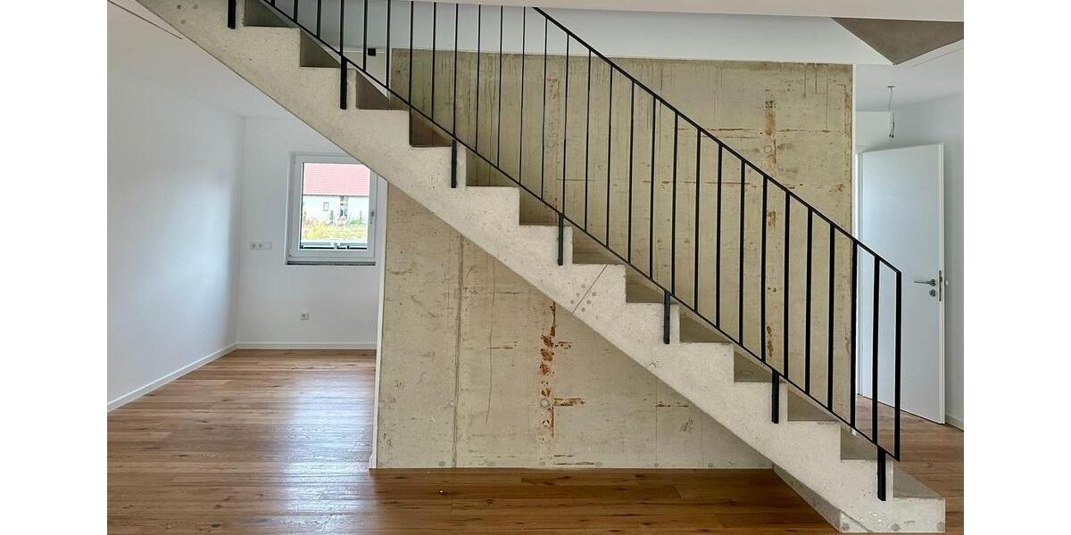 Doppelhaushälfte Wolnzach - 5 Zimmer, 175 m&sup2;, 2.275&euro; | Angebot:26091299