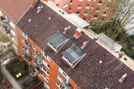 Möblierte, rückwärtig gelegene 2-Zi.-Wohnung mit Süd-West-Loggia, Keller und Dachboden 2 zimmer