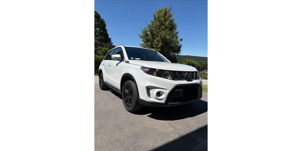 Suzuki Vitara 124.150 km 12.950 &euro; Hinterschmiding 94146