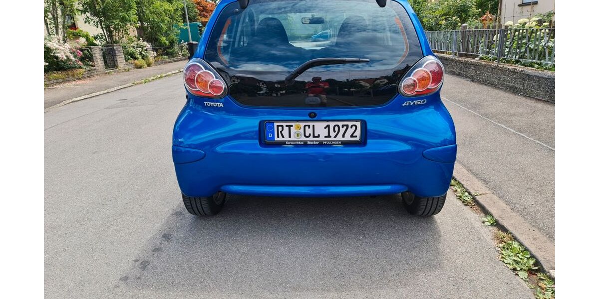 Toyota Aygo (X) 85.790 km 3.499 &euro; Reutlingen 72760