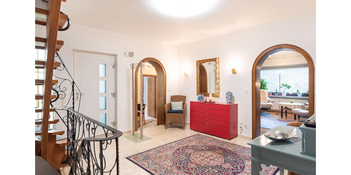 Einfamilienhaus Erlangen Alterlangen - 8 Zimmer, 330 m&sup2;, 1.395.000&euro; | Angebot:26429713