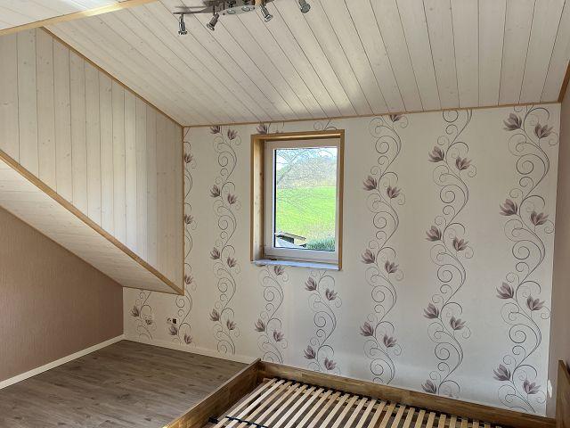 Dachgeschoßwohnung Kalbach - 3 Zimmer, 76 m&sup2;, 720&euro; | Angebot:26397944