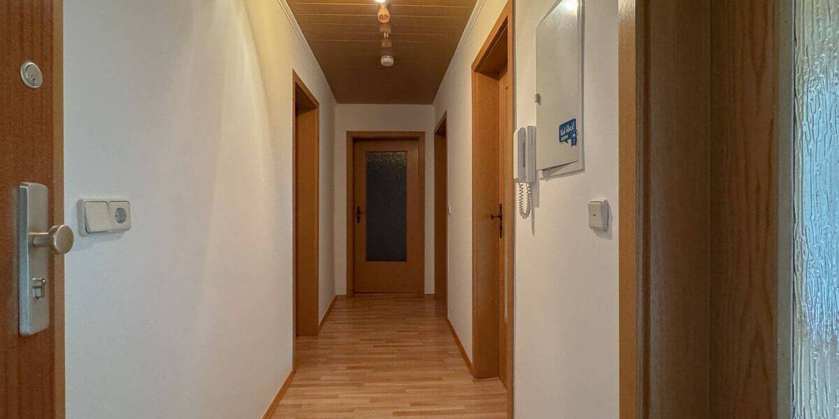 Etagenwohnung Lohsa - 3 Zimmer, 68 m&sup2;, 375&euro; | Angebot:26257149
