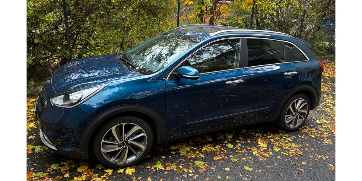 Kia Niro 32.000 km 17.600 &euro; Köln 51063