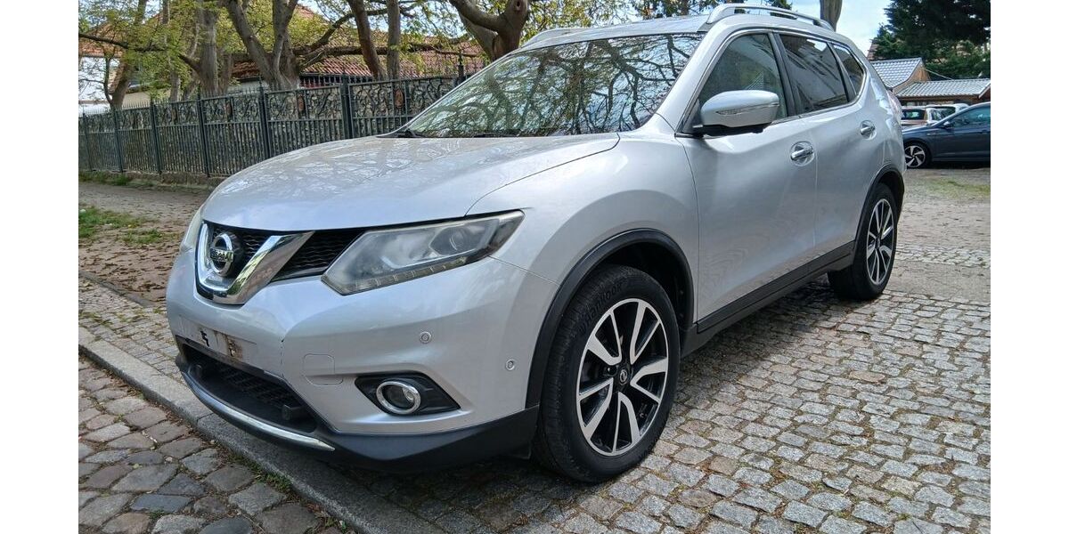 Nissan X-Trail 157.000 km 9.500 &euro; Berlin 12051