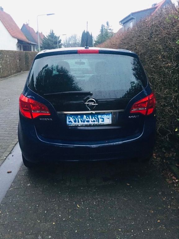 Opel Meriva 175.509 km 2.800 € Gelsenkirchen 45886
