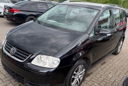 VW Touran 270.000 km 1.200 &euro; Löhne Mennighüffen 32584