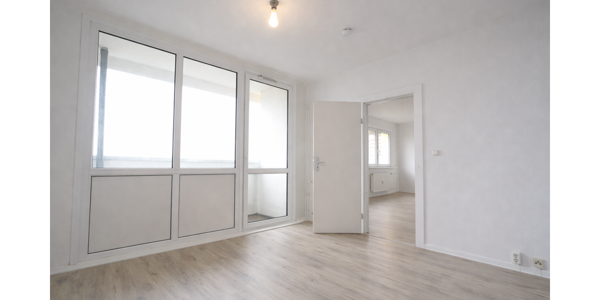 Etagenwohnung Halle Halle-Neustadt - 4 Zimmer, 74 m&sup2;, 599&euro; | Angebot:26906138