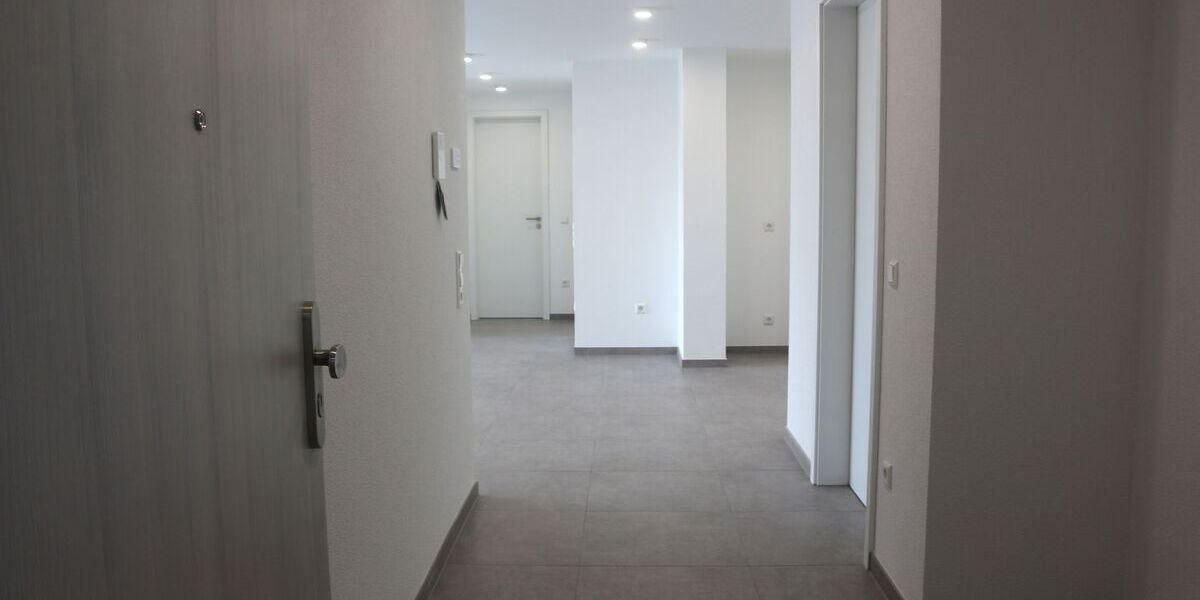 Hochwertige und barrierefreie 4-Zimmerwohnung mit Balkon und EBK - Appartement Mötzingen | Angebot:26633938