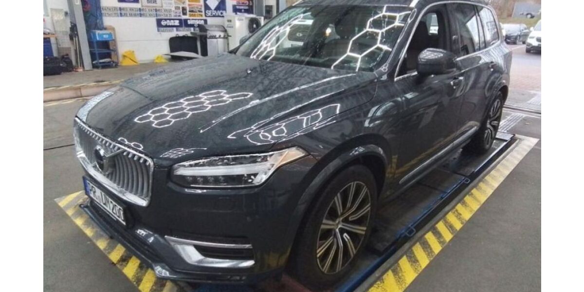 Volvo XC90 115.637 km 38.970 &euro; Darmstadt 64291