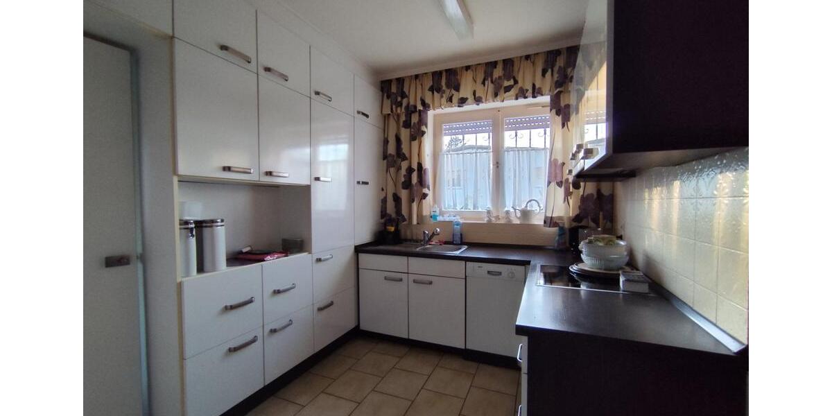 Einfamilienhaus Lich - 7 Zimmer, 200 m&sup2;, 650.000&euro; | Angebot:26197822