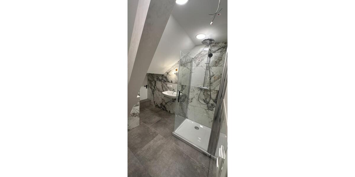 3 Zimmer Dachgeschoss - Wohnung 3 zimmer