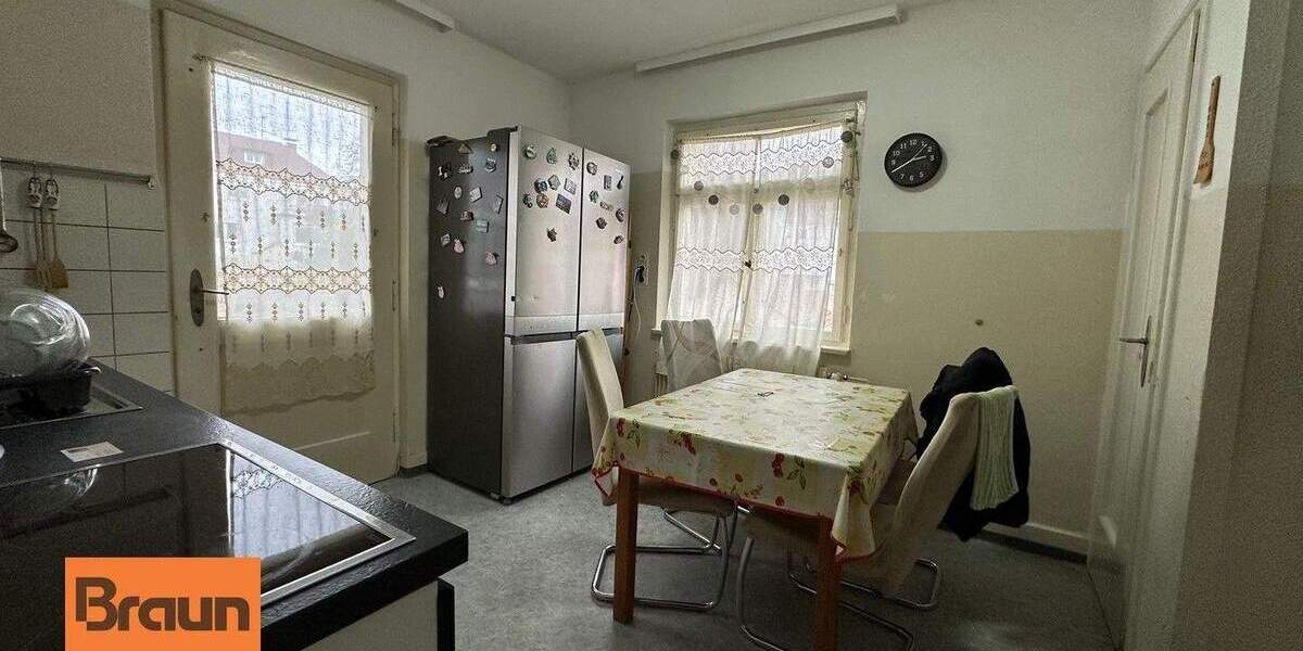 Mehrfamilienhaus, Wohnhaus Villingen-Schwenningen Schwenningen - 9 Zimmer, 214 m&sup2;, 390.000&euro; | Angebot:25862753
