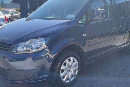 VW Caddy 112.000 km 9.950 &euro; Bielefeld 33649