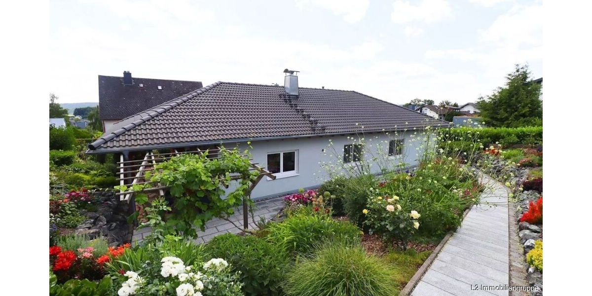 Wohnen auf einer Ebene, exklusiver Bungalow im Kurort Bad Steben - Einfamilienhaus Bad Steben | Angebot:25323657