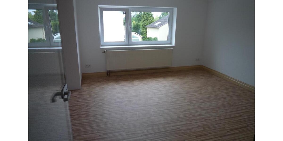 Etagenwohnung Kaufungen - 3 Zimmer, 90 m&sup2;, 1.080&euro; | Angebot:25323840