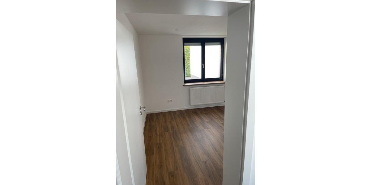 Erdgeschoßwohnung Walldürn - 3 Zimmer, 104 m&sup2;, 970&euro; | Angebot:26313617