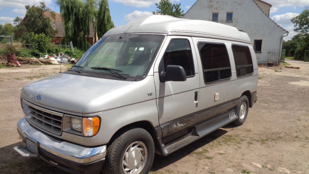 Ford Econoline 116.200 km 15.950 &euro; Möser OT Körbelitz 39175