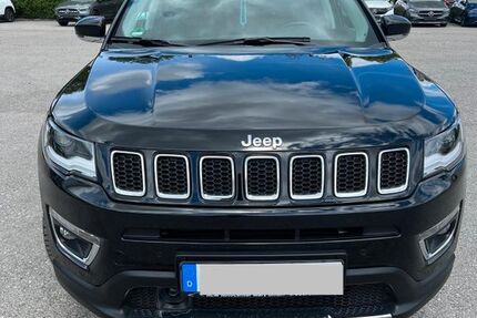 Jeep Compass 74.000 km 18.300 &euro; München 81373