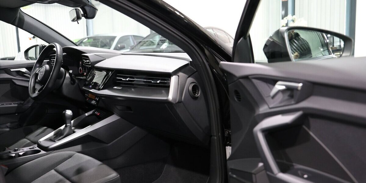 Audi A3 LIMOUSINE 35 TFSI BUSINESS BLACK LED,ACC+LANE 16.000 km 27.777 &euro; Hamm 59077