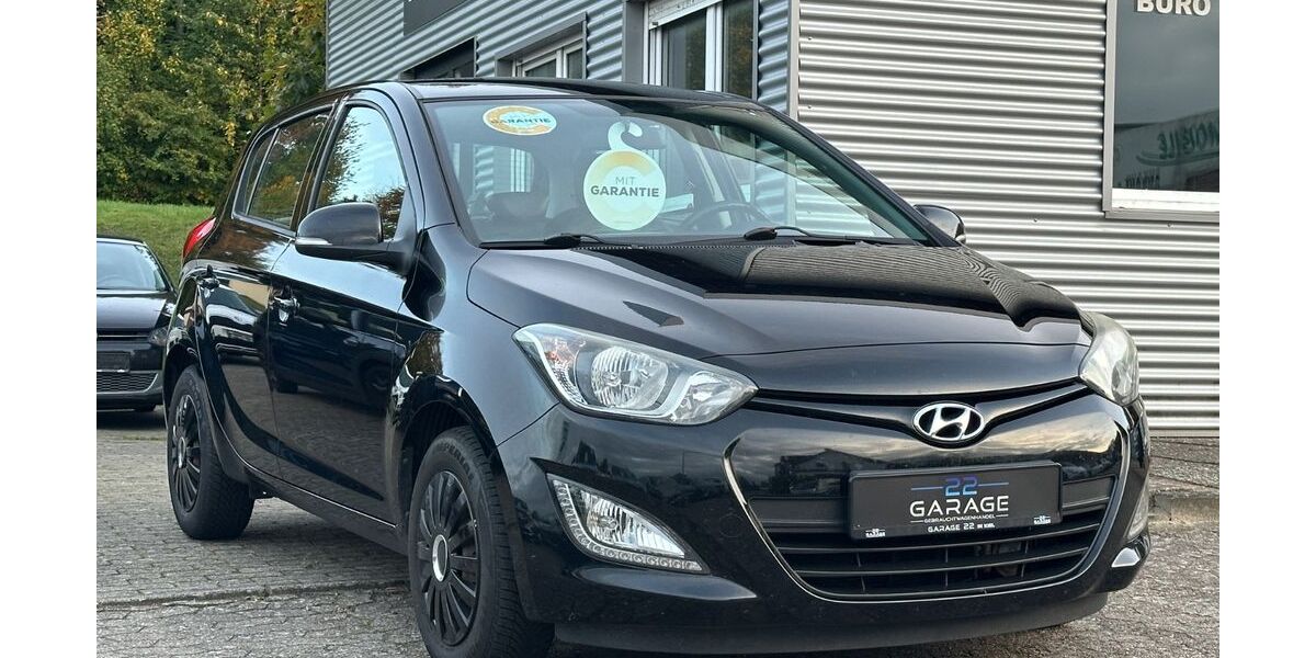 Hyundai i20 184.000 km 2.900 &euro; Kiel 24146