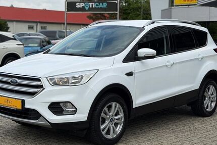 Ford Kuga 42.037 km 14.990 &euro; Leer 26789