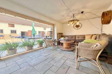 Haus zum Kaufen in Pommelsbrunn 720.000 € 180 m² 5 zimmer