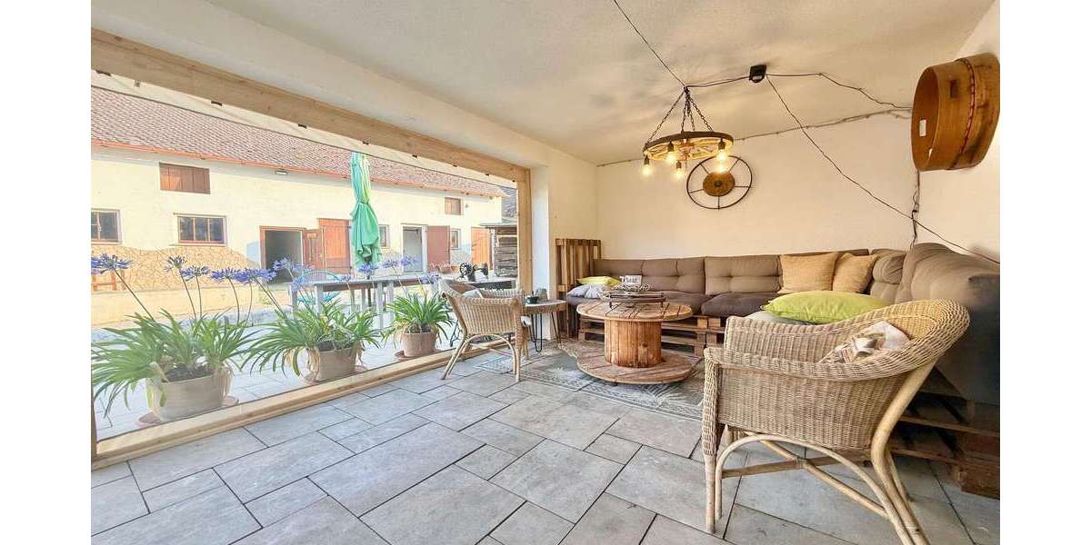 Haus zum Kaufen in Pommelsbrunn 720.000 € 180 m² 5 zimmer