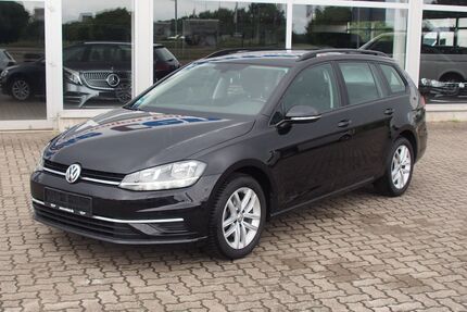 VW Golf 136.772 km 11.998 &euro; Pampow 19075