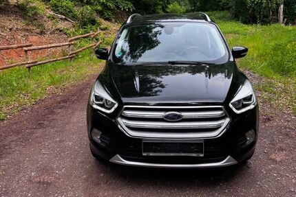 Ford Kuga 129.500 km 13.800 &euro; Salmtal 54528
