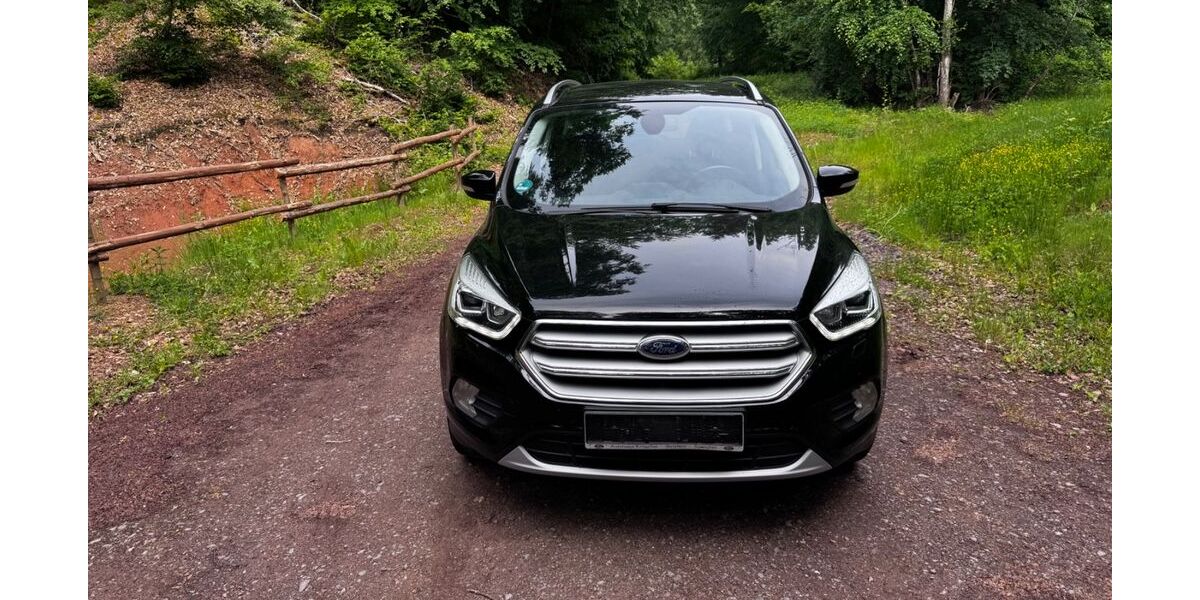 Ford Kuga 129.500 km 13.800 &euro; Salmtal 54528