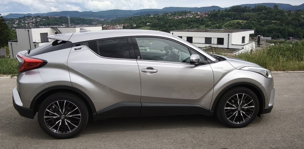 Toyota C-HR 96.603 km 16.900 &euro; Schwäbisch Gmünd 73527
