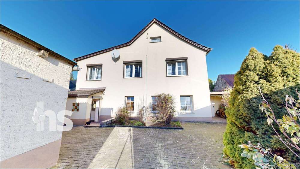 Einfamilienhaus Wettin-Löbejün Löbejün - 8 Zimmer, 176 m&sup2;, 98.000&euro; | Angebot:26684239