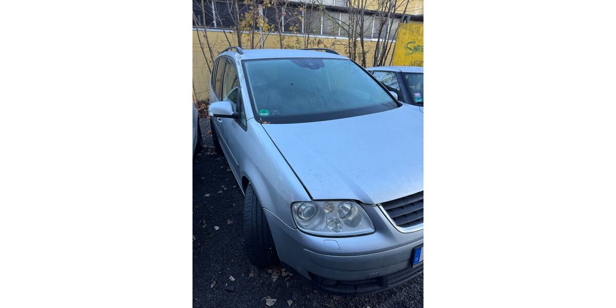 VW Touran 361.481 km 2.200 € Berlin 12101