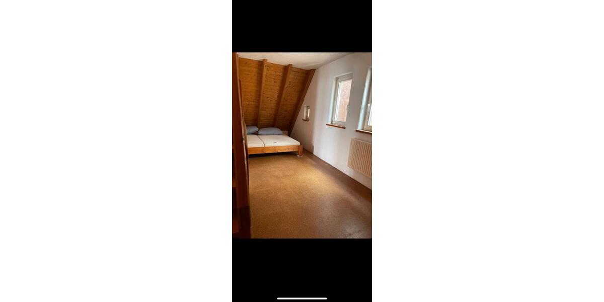 Dachgeschoßwohnung Weikersheim - 2 Zimmer, 40 m&sup2;, 480&euro; | Angebot:25162198