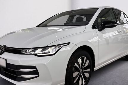 VW Golf 35.501 km 25.980 &euro; Bad Soden 65812