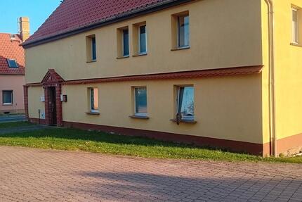Wohnung Kemberg - 2 Zimmer, 49 m&sup2;, 240&euro; | Angebot:27596104