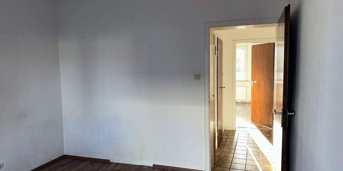 Etagenwohnung Mönchengladbach Stadtmitte - 4 Zimmer, 85 m&sup2;, 950&euro; | Angebot:24823597