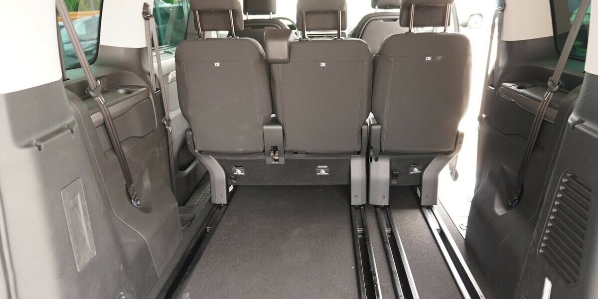 Fiat Ulysse L2 180 AT8 8-Sitzer / 10-Zoll Navi 15.712 km 37.961 &euro; Münchenbernsdorf 07589