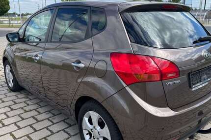 Kia Venga 107.200 km 8.200 &euro; Friedrichsdorf 61381