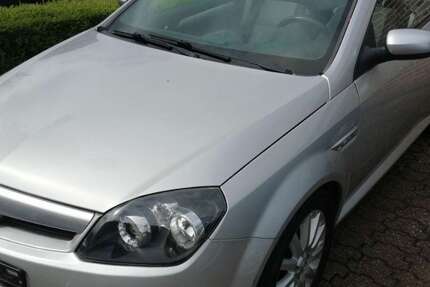 Opel Tigra 89.500 km 2.950 € Geldern 47608