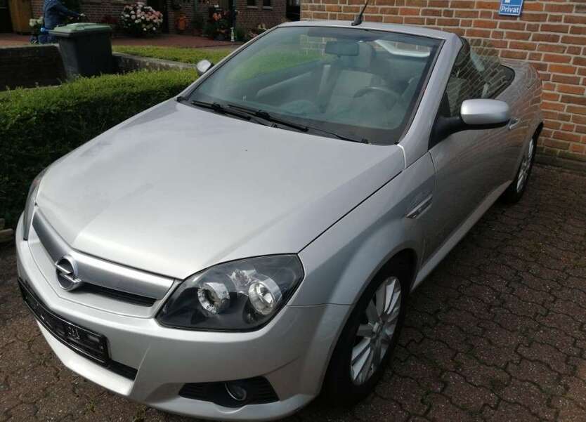 Opel Tigra 89.500 km 2.950 € Geldern 47608