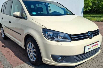 VW Touran 434.625 km 4.100 &euro; Treben 04617