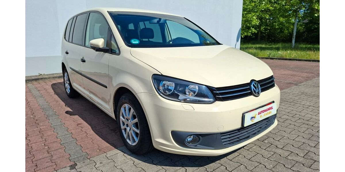 VW Touran 434.625 km 4.100 &euro; Treben 04617