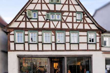 Haus Landstuhl - 10 Zimmer, 350 m&sup2;, 419.000&euro; | Angebot:26122917