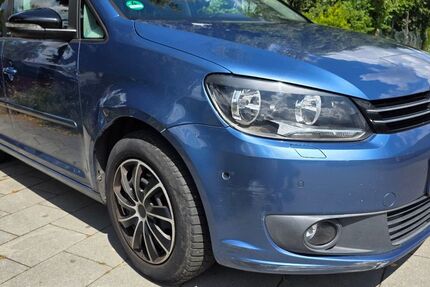 VW Touran 171.000 km 6.990 € Hof 95032