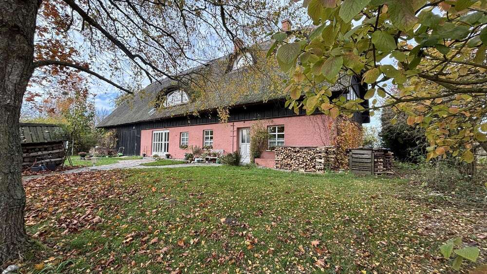 Einfamilienhaus Penzlin - 9 Zimmer, 500 m&sup2;, 560.000&euro; | Angebot:25180804